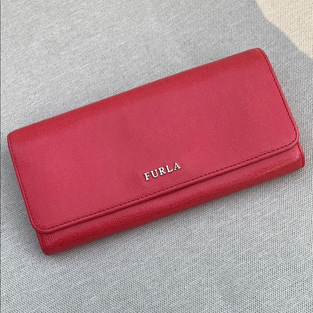 Furla Red Leather Long Wallet Sleek Minimalist Design